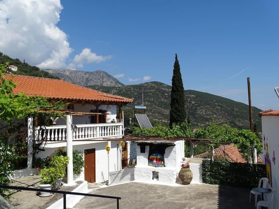 Matas House * Leonidio
