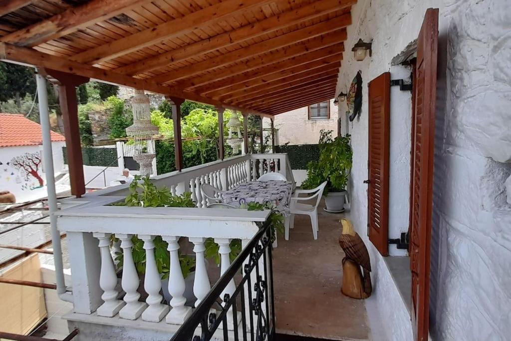 Matas House * Leonidio